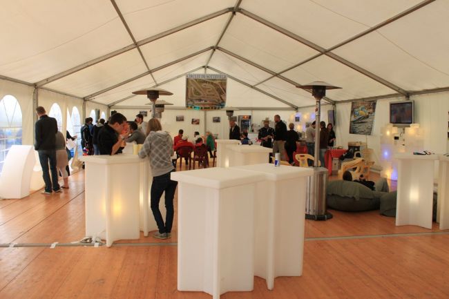 Le VIP accueille les participants pour se restaurer pendant la compétition